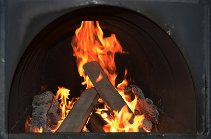Fabbri Werkstattofen mit Feuer in der Brennkammer