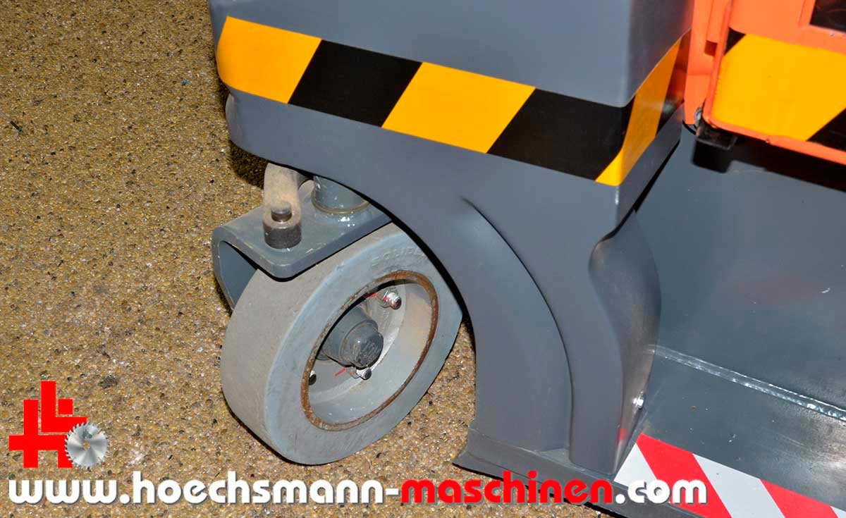 JLG Toucan Duo Senkrechtarbeitsbühne  selbstfahrend