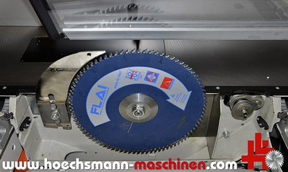 Fla-Sägeblatt montiert in einer SCM SI 400 EP Class Formatkreissäge